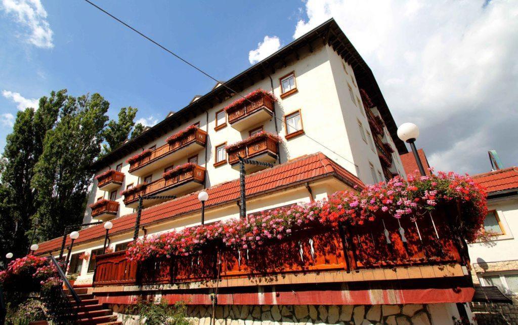Grande Albergo Рокказаро Экстерьер фото