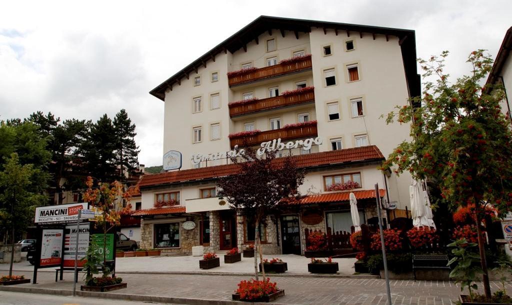 Grande Albergo Рокказаро Экстерьер фото