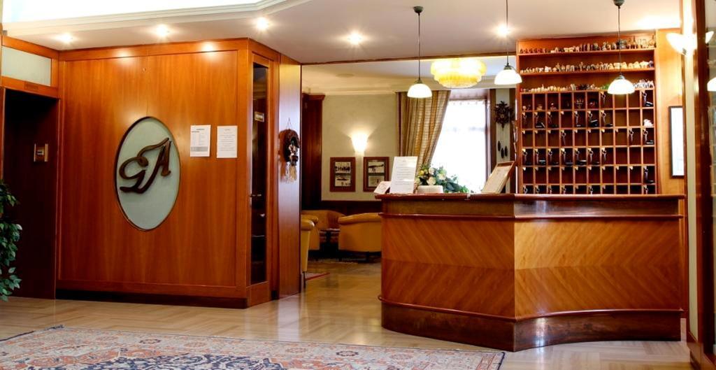 Grande Albergo Рокказаро Экстерьер фото